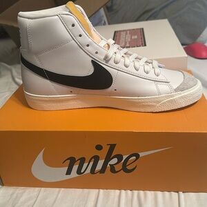 Nike blazer Mid 77 vntg